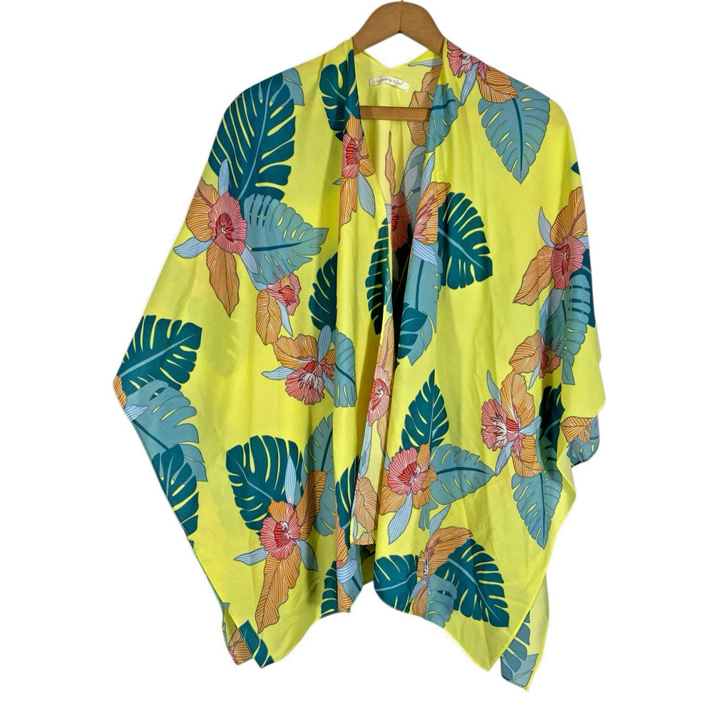 Do Everything in Love Wrap Shawl Cover Up Kimono Yellow Leaf Tropical Beachy OS